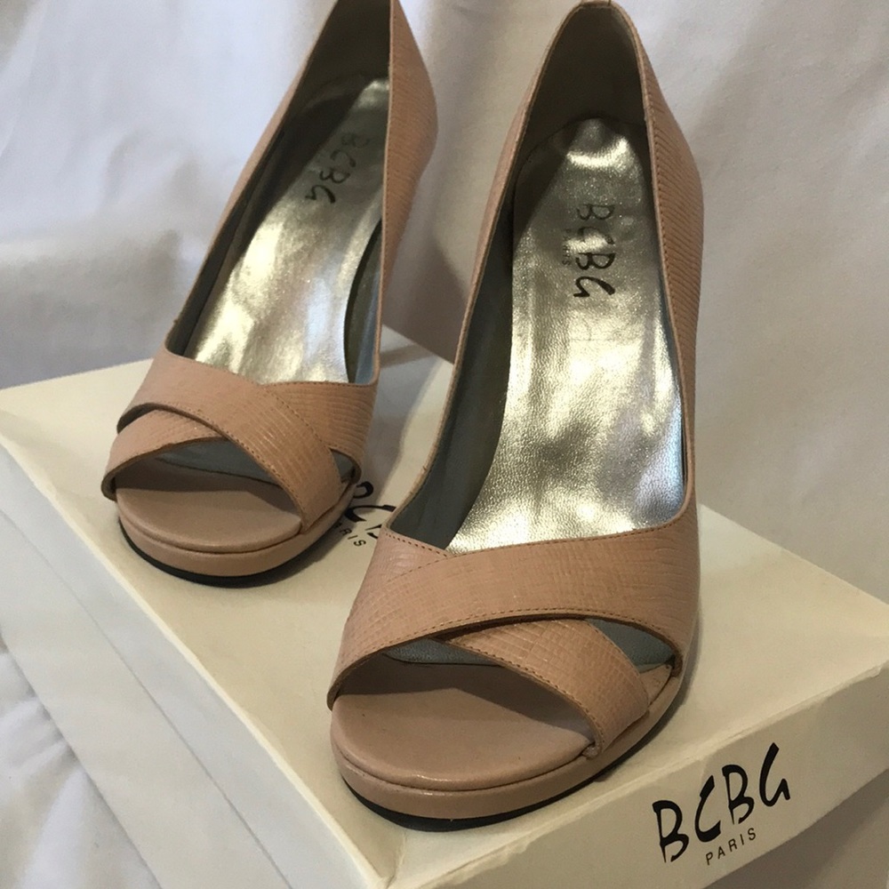 BCBG Camile Heels, Size 6, Color Sand